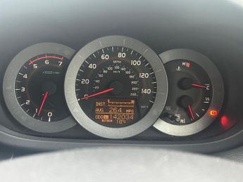 Toyota RAV4 2.2 D-4D XT-R 4WD Euro 5 5dr