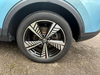 MG MG ZS 44.5kWh Exclusive Auto 5dr
