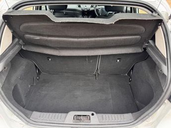 Ford Fiesta 1.5 TDCi Zetec Euro 5 5dr