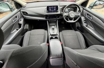 Nissan Qashqai 1.3 DIG-T MHEV Acenta Premium XTRON Euro 6 (s/s) 5dr