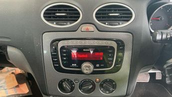 Ford Focus 2.0 TDCi DPF Titanium Powershift 5dr