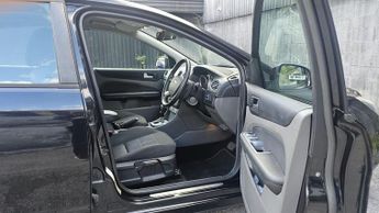Ford Focus 2.0 TDCi DPF Titanium Powershift 5dr