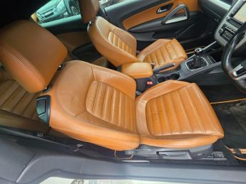 Volkswagen Scirocco 2.0 TDI GT DSG Euro 5 3dr