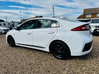 Hyundai IONIQ 1.6 h-GDi Premium SE DCT Euro 6 (s/s) 5dr