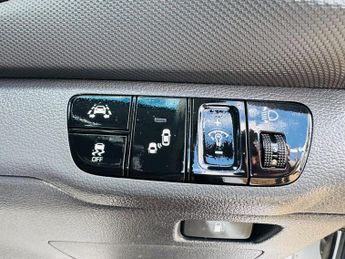 Hyundai IONIQ 1.6 h-GDi Premium SE DCT Euro 6 (s/s) 5dr