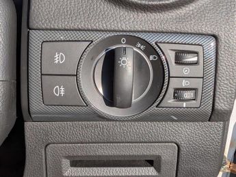 Vauxhall Antara 2.2 CDTi Exclusiv Auto 4WD Euro 5 5dr
