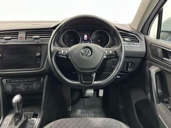 Volkswagen Tiguan 2.0 TDI SE Navigation DSG 4Motion Euro 6 (s/s) 5dr
