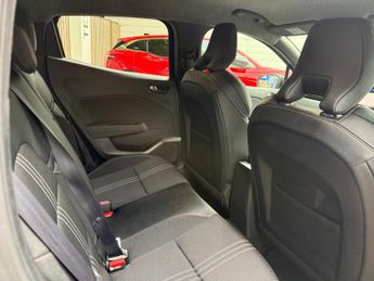 Renault Clio 1.6 E-TECH E-Tech engineered Auto Euro 6 (s/s) 5dr