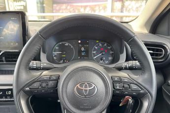 Toyota Yaris 1.5 VVT-h Icon E-CVT Euro 6 (s/s) 5dr