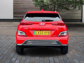 Hyundai KONA 64kWh Premium SUV 5dr Electric Auto (10.5kW Charger) (204 ps)