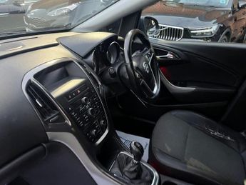 Vauxhall Astra 1.6 16v SE Euro 5 5dr