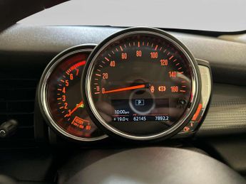 MINI Hatch 1.5 Cooper Classic Hatchback 5dr Petrol Steptronic Euro 6 (s/s) 