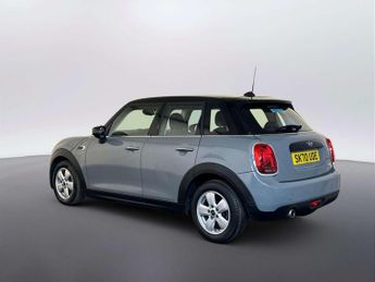 MINI Hatch 1.5 Cooper Classic Hatchback 5dr Petrol Steptronic Euro 6 (s/s) 