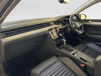 Volkswagen Passat 1.4 TSI 13kWh GTE Saloon 4dr Petrol Plug-in Hybrid DSG Euro 6 (s