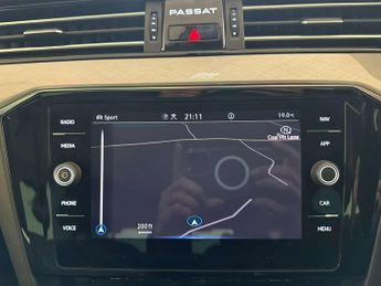 Volkswagen Passat 1.4 TSI 13kWh GTE Saloon 4dr Petrol Plug-in Hybrid DSG Euro 6 (s