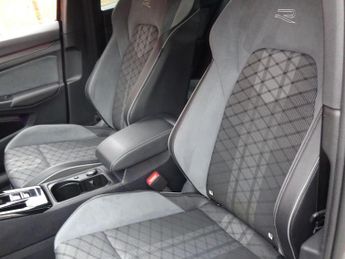Volkswagen Golf 1.5 eTSI MHEV R-Line DSG Euro 6 (s/s) 5dr