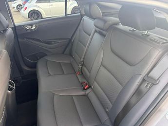 Hyundai ioniq 1.6h-GDi Hybrid Premium SE 5dr Automatic