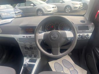 Vauxhall Astra 1.4i 16v Sport Sport Hatch 3dr