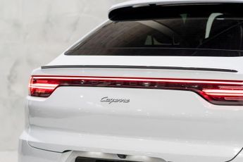 Porsche Cayenne 3.0 V6 E-Hybrid 17.9kWh Platinum Edition TiptronicS 4WD Euro 6 (