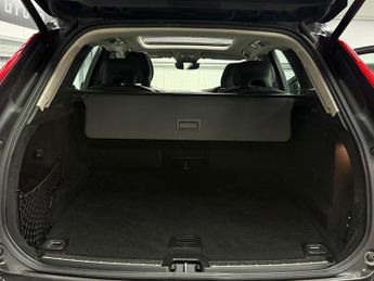 Volvo XC60 2.0 B4 MHEV Inscription Pro Auto AWD Euro 6 (s/s) 5dr