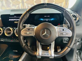 Mercedes-Benz GLA 2.0 GLA35 AMG (Premium) 8G-DCT 4MATIC Euro 6 (s/s) 5dr