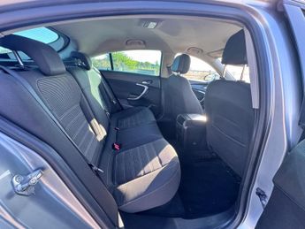 Vauxhall Insignia 2.0 CDTi SRi Nav Auto Euro 5 5dr