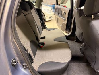Nissan Note 1.4 16V n-tec Euro 5 5dr