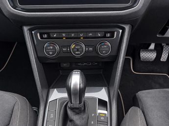 Volkswagen Tiguan 1.5 TSI EVO SEL DSG Euro 6 (s/s) 5dr