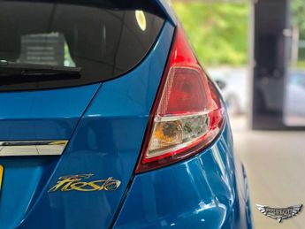 Ford Fiesta 1.0T EcoBoost Titanium Euro 6 (s/s) 5dr