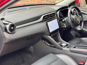 MG MG ZS 51.1kWh Trophy Auto 5dr