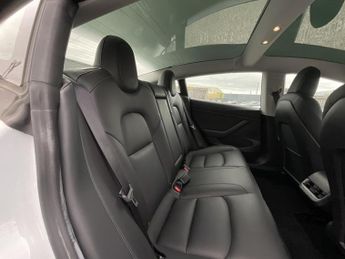 Tesla Model 3 STANDARD RANGE +