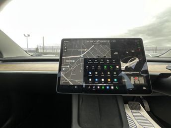 Tesla Model 3 STANDARD RANGE +