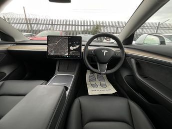 Tesla Model 3 STANDARD RANGE +