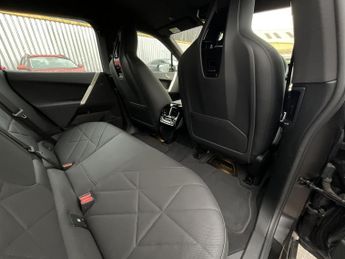 BMW Ix XDRIVE40 M SPORT