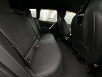 BMW Ix XDRIVE40 M SPORT