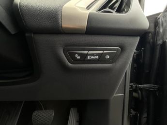 BMW Ix XDRIVE40 M SPORT