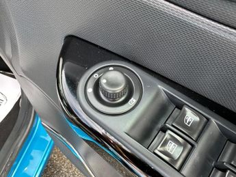 Renault Captur 1.5 dCi ENERGY Dynamique S MediaNav Euro 5 (s/s) 5dr