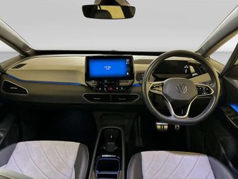 Volkswagen ID.3 Pro Performance 58kWh Life Hatchback 5dr Electric Auto (204 ps)
