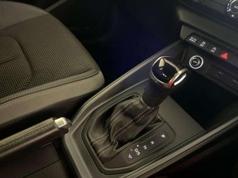 Audi A1 1.0 TFSI 30 S line Sportback 5dr Petrol S Tronic Euro 6 (s/s) (1