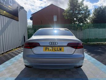 Audi A8 3.0 TDI V6 Black Edition Tiptronic quattro Euro 6 (s/s) 4dr