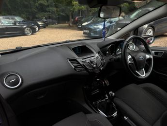 Ford Fiesta 1.0T EcoBoost Zetec S Euro 5 (s/s) 3dr