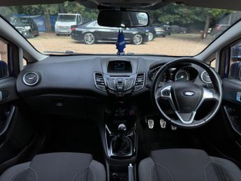 Ford Fiesta 1.0T EcoBoost Zetec S Euro 5 (s/s) 3dr