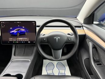 Tesla Model 3 Auto RWD 4dr