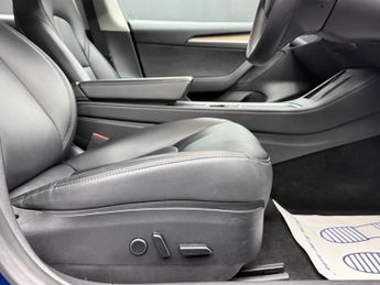 Tesla Model 3 Auto RWD 4dr