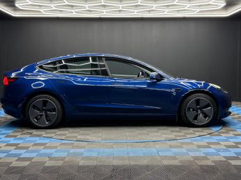 Tesla Model 3 Auto RWD 4dr