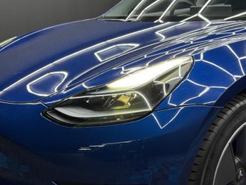 Tesla Model 3 Auto RWD 4dr