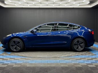 Tesla Model 3 Auto RWD 4dr