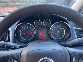 Vauxhall Astra 1.6 16v Exclusiv Auto Euro 5 5dr