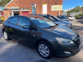 Vauxhall Astra 1.6 16v Exclusiv Auto Euro 5 5dr