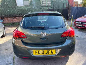 Vauxhall Astra 1.6 16v Exclusiv Auto Euro 5 5dr